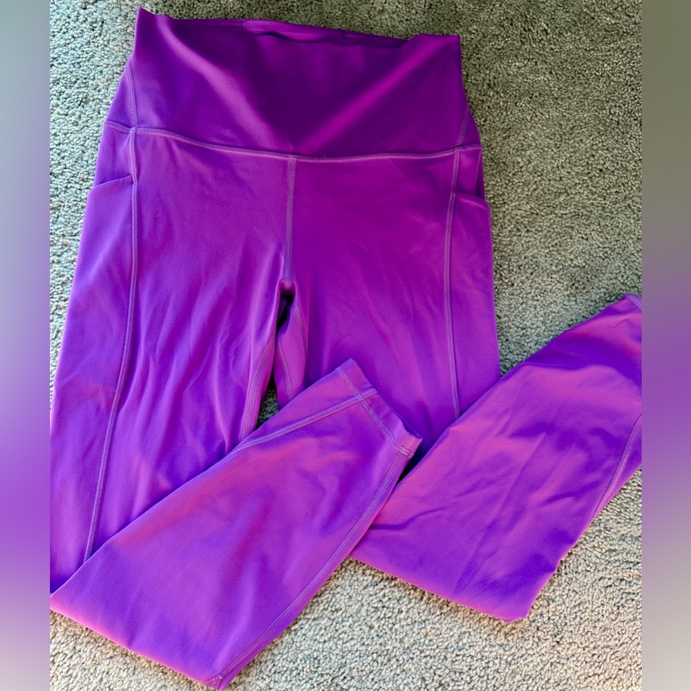 Lululemon pocket aligns